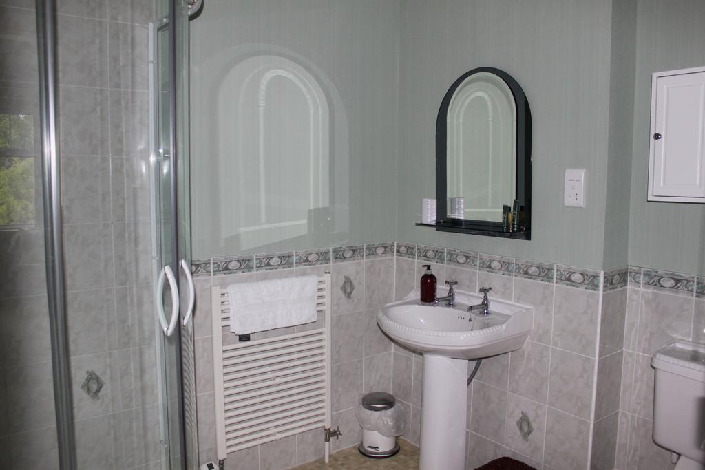 Bed and Breakfast Barton House Матлок Екстер'єр фото