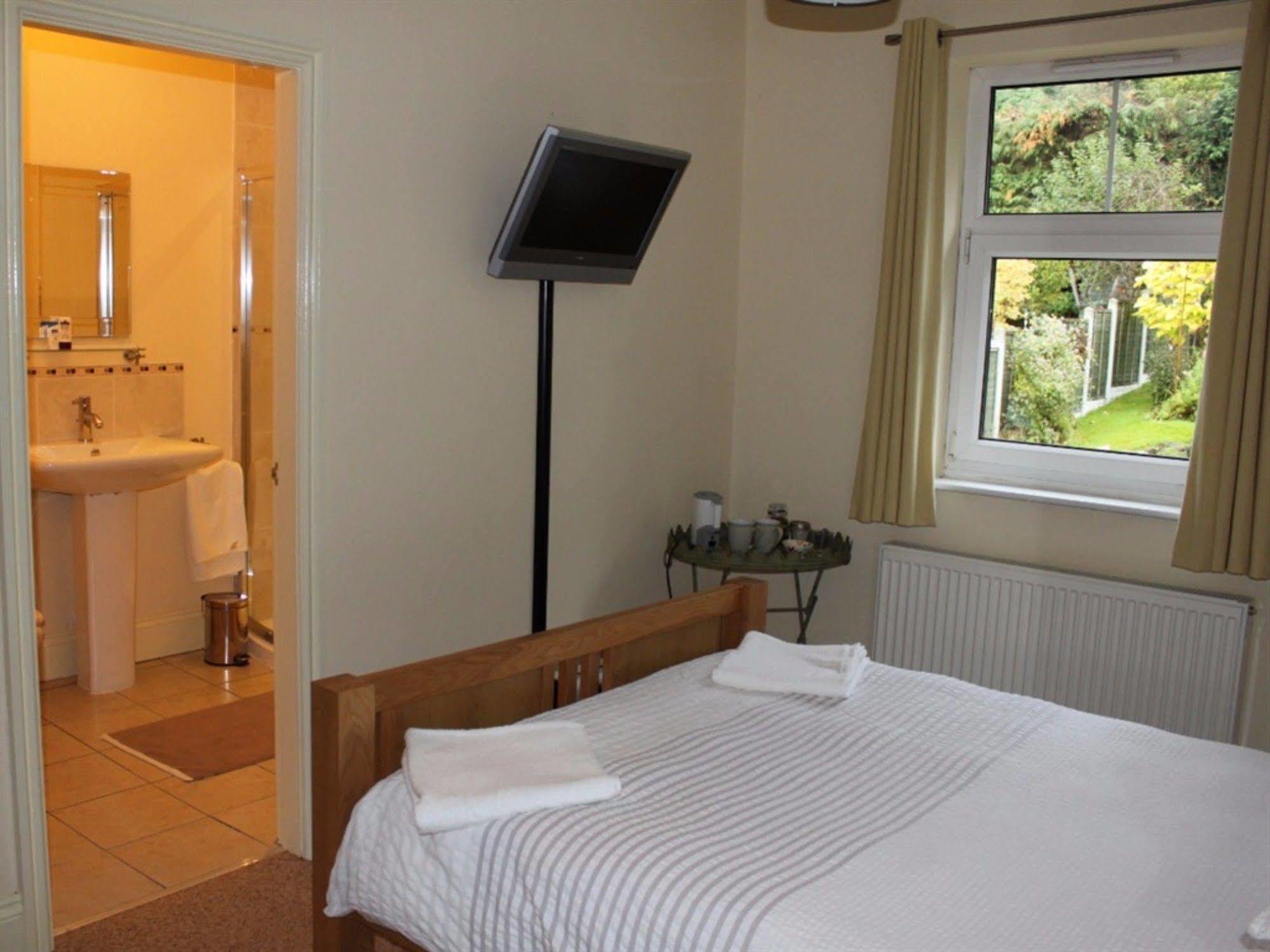 Bed and Breakfast Barton House Матлок Екстер'єр фото